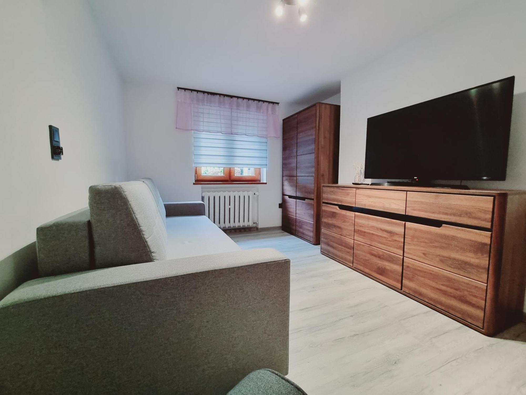 Apartament Paula 耶莱尼亚古拉 外观 照片